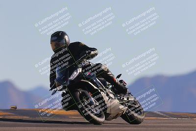media/Nov-06-2023-Moto Forza (Mon) [[ce023d0744]]/3-Intermediate Group/Session 5 (Turn 9)/